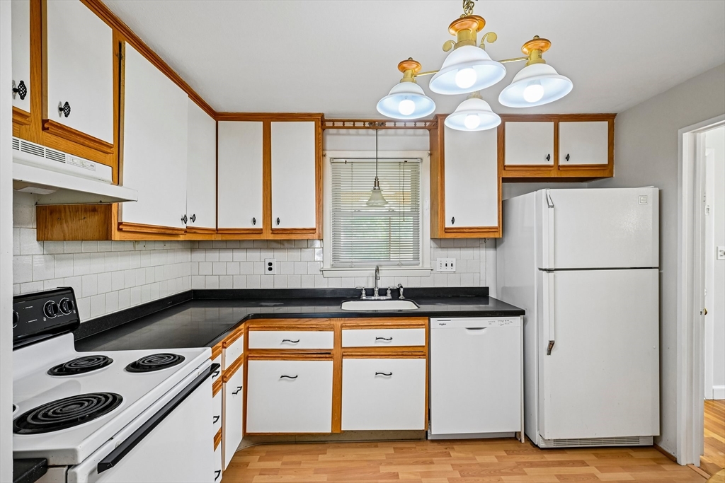 15 Dana Road Maynard, MA 01754 - Photo 11 of 37