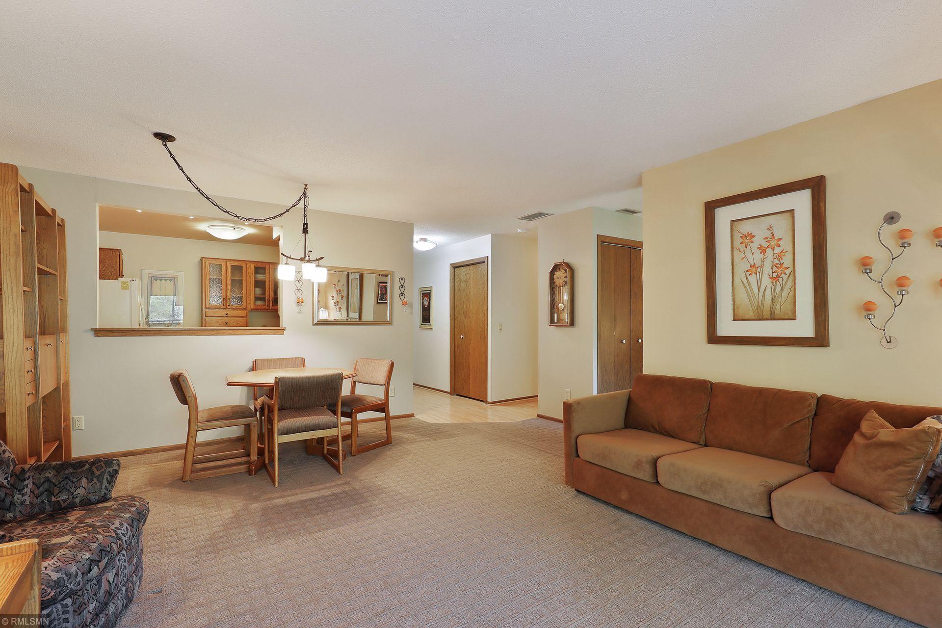 3000 St Albans Mill Road, Unit 304 Minnetonka, MN 55305 - Photo 5 of 19 Gallery Image 5