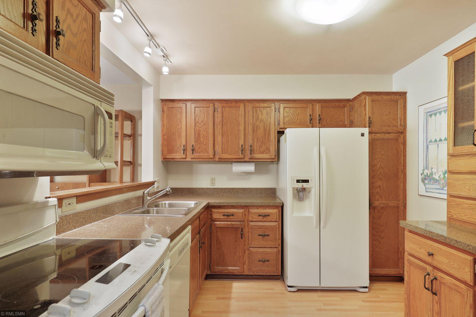 3000 St Albans Mill Road, Unit 304 Minnetonka, MN 55305 - Photo 7 of 19 Gallery Image 7
