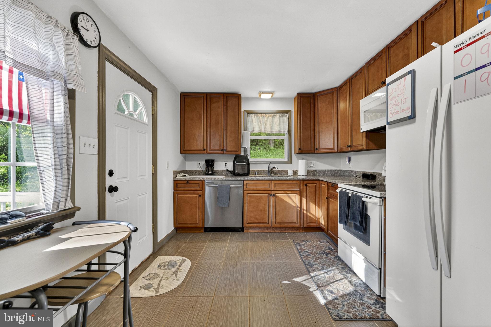 673 Creek Road Front Royal, VA 22630 - Photo 25 of 64 Charming kitchen with modern touches.