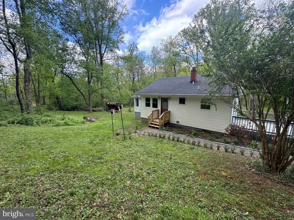 $420,000 | 673 Creek Road, Front Royal, VA 22630