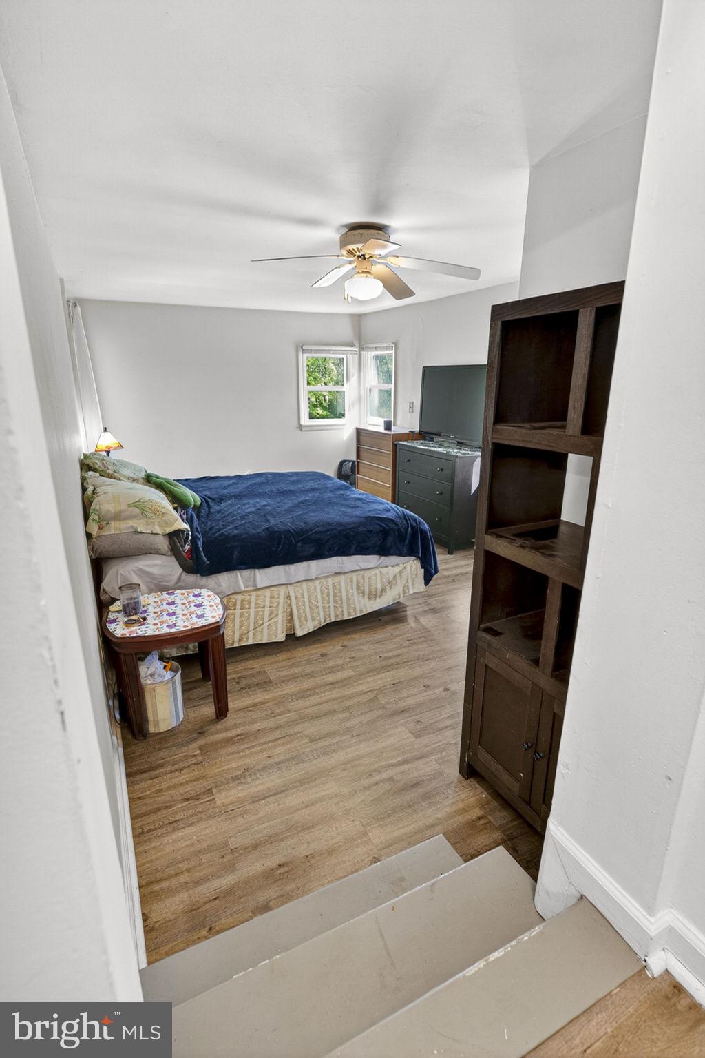 673 Creek Road Front Royal, VA 22630 - Photo 38 of 64 Cozy retreat with natural light.