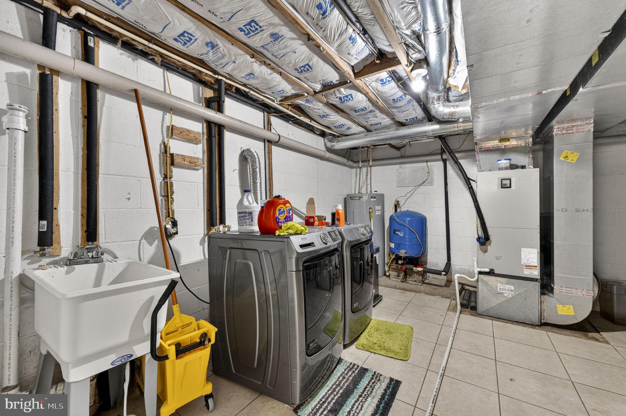 673 Creek Road Front Royal, VA 22630 - Photo 45 of 64 Modern laundry space with utility features.