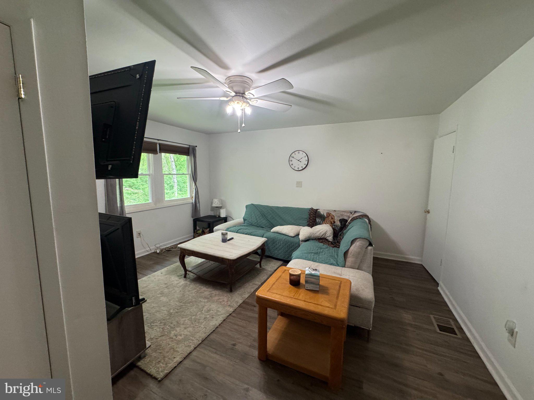 673 Creek Road Front Royal, VA 22630 - Photo 6 of 64 Cozy living space with natural light.