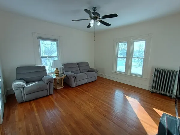 $2,700 | 292 Wilder Street, Unit 2, Lowell, MA 01851