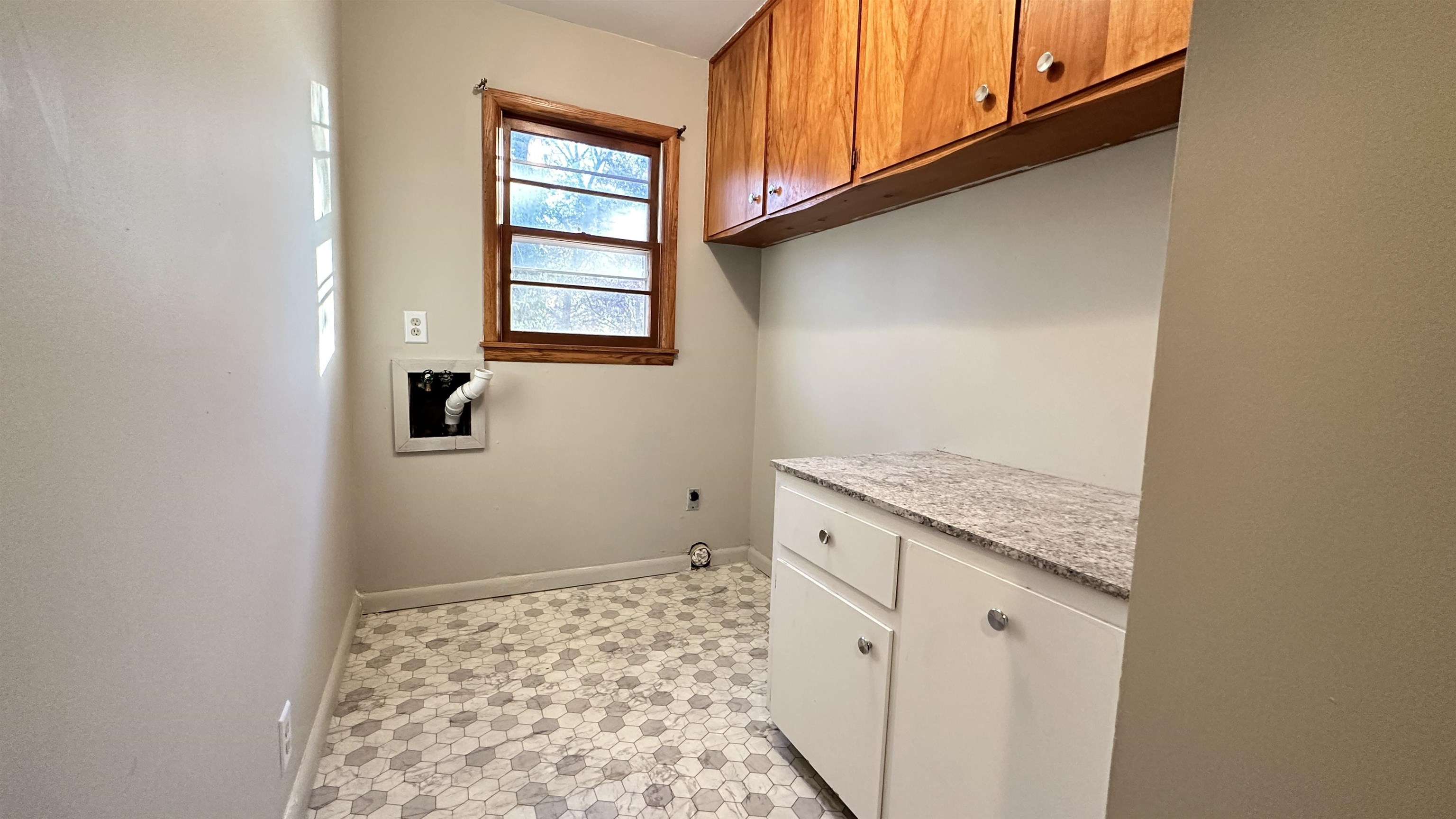 3717 East Clark Court Wichita, KS 67218 - Photo 18 of 33