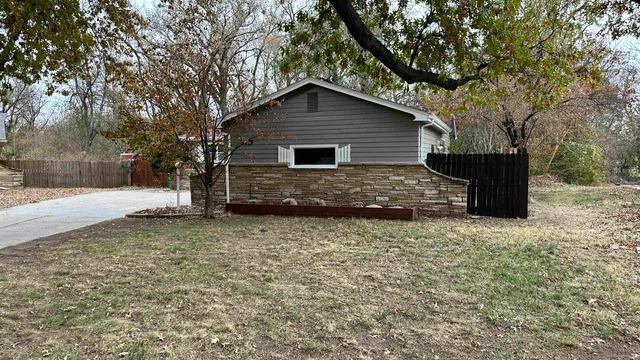 $214,900 | 3717 East Clark Court, Wichita, KS 67218