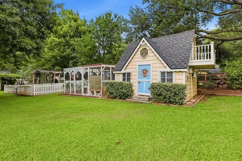 $998,000 | 122 Chapel Hill Drive, Double Oak, TX 75077