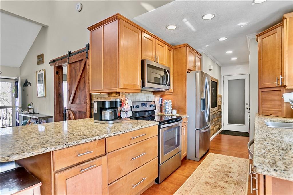 4215 Brandon Ridge Drive Northeast Marietta, GA 30066 - Photo 12 of 49