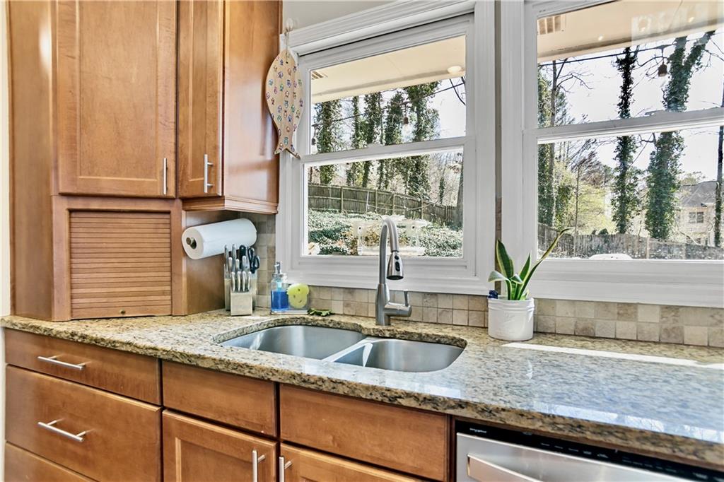 4215 Brandon Ridge Drive Northeast Marietta, GA 30066 - Photo 13 of 49