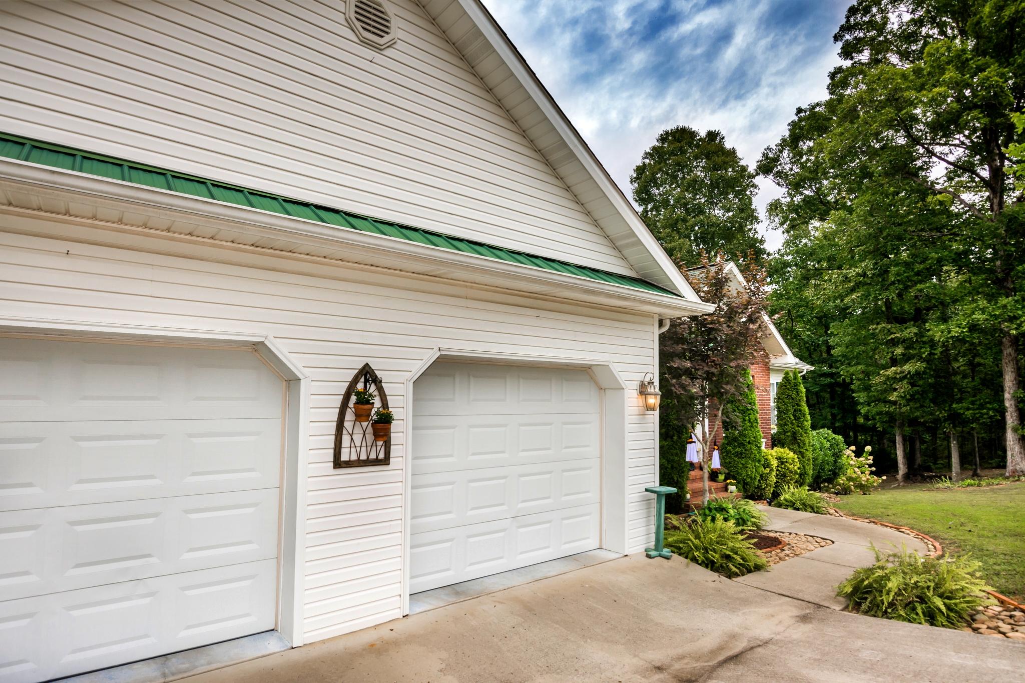 279 Hidden Ridge Loop Dunlap, TN 37327 - Photo 54 of 72 Garage