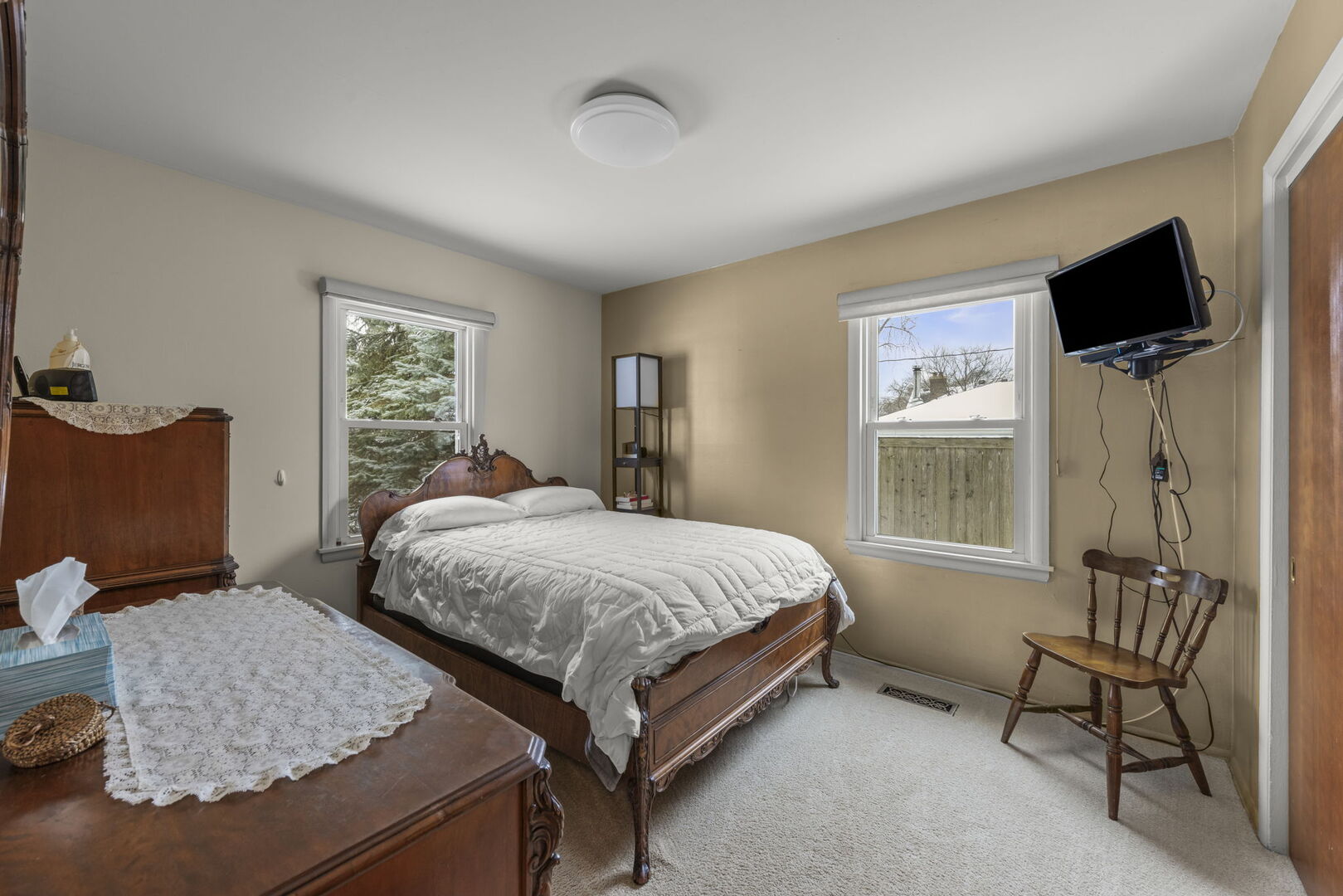 722 Countryside Drive Wheaton, IL 60187 - Photo 11 of 24