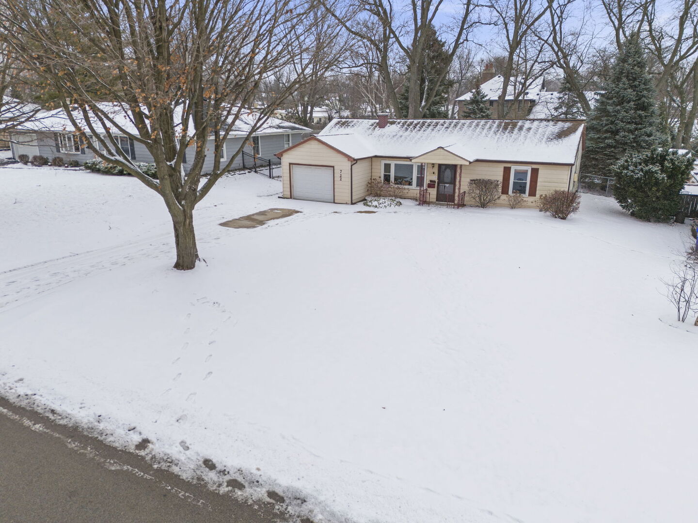 722 Countryside Drive Wheaton, IL 60187 - Photo 17 of 24