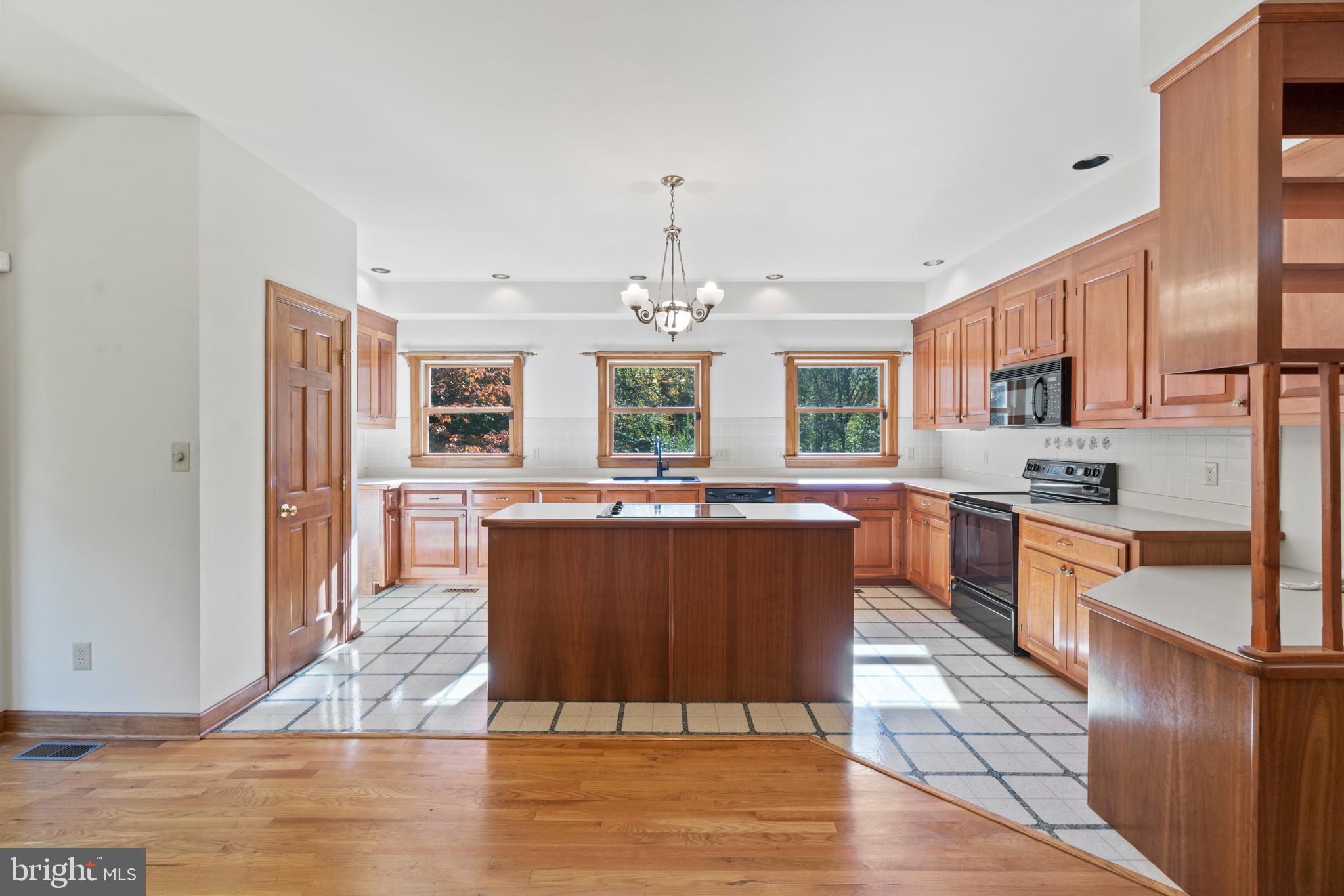 7815 Shannon Hill Road Louisa, VA 23093 - Photo 14 of 63