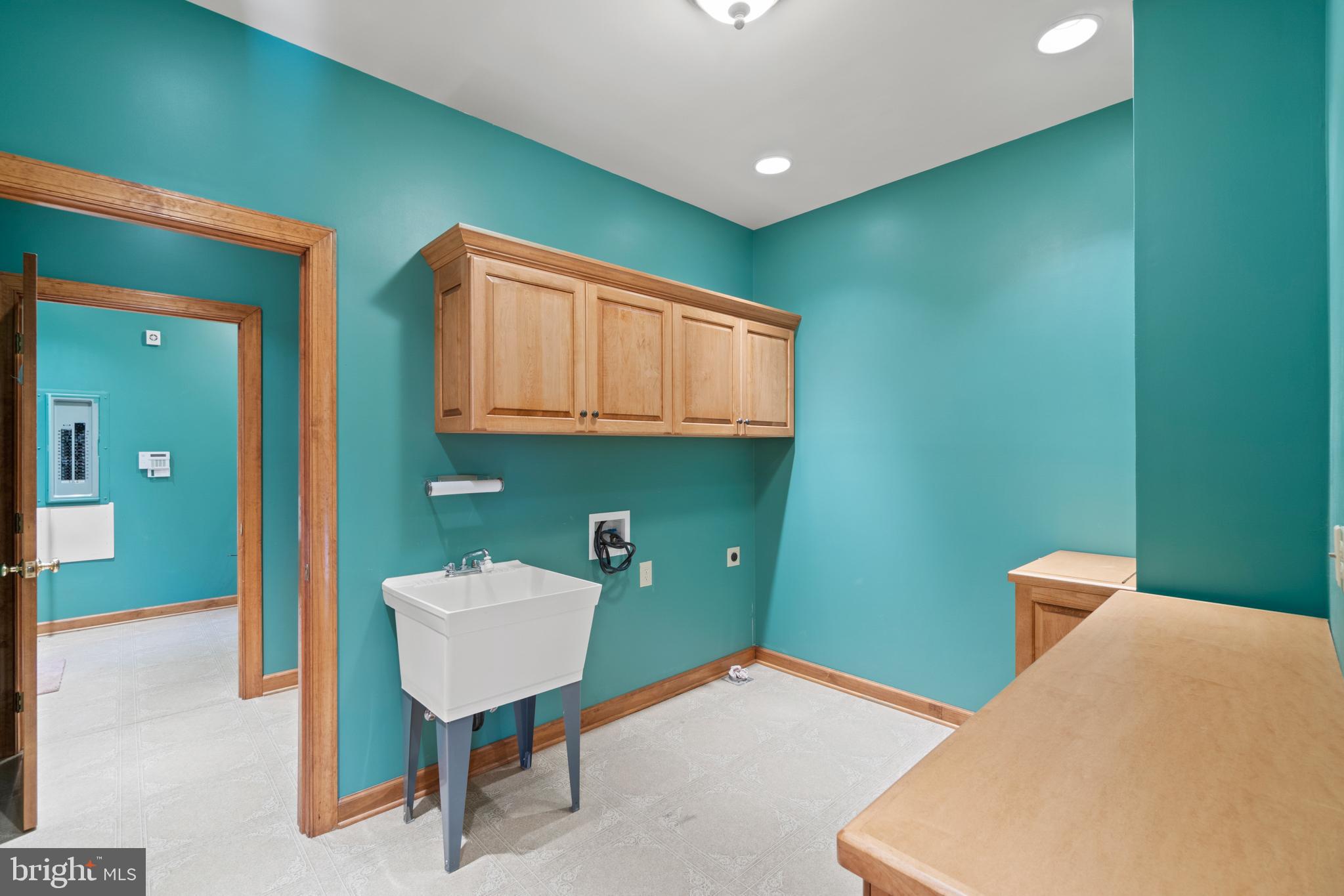 7815 Shannon Hill Road Louisa, VA 23093 - Photo 34 of 63 laundry/mud room