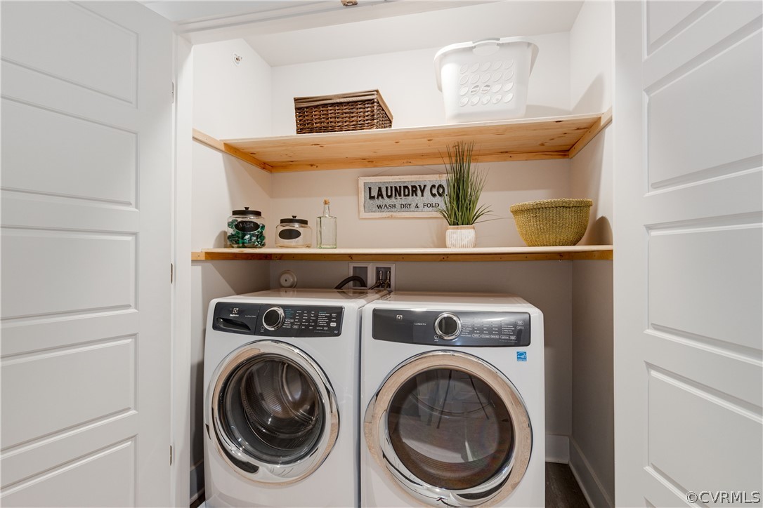 4332 Saunders Station Loop, Unit B Henrico, VA 23233 - Photo 37 of 42 a utility room with dryer and washer