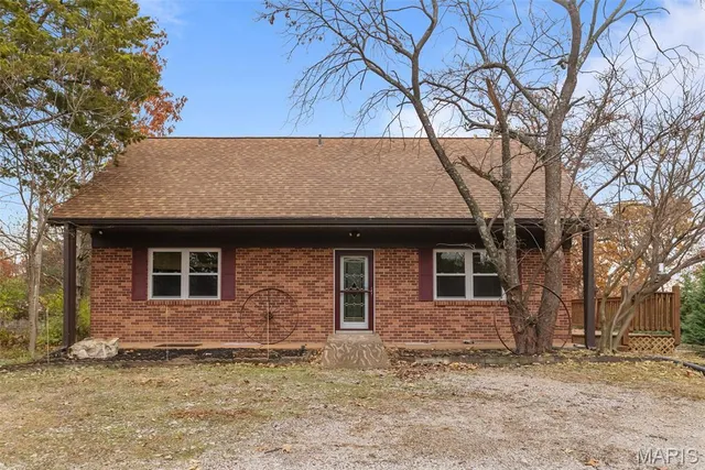 $329,900 | 2108 Hillsboro Valley Park Road, High Ridge, MO 63049