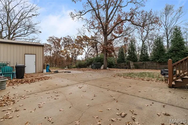 $329,900 | 2108 Hillsboro Valley Park Road, High Ridge, MO 63049