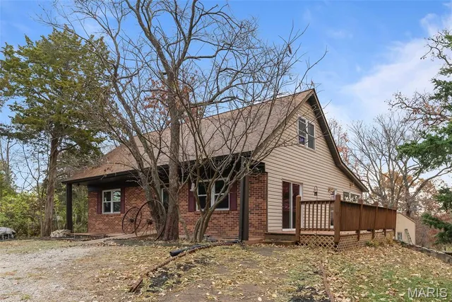 $329,900 | 2108 Hillsboro Valley Park Road, High Ridge, MO 63049