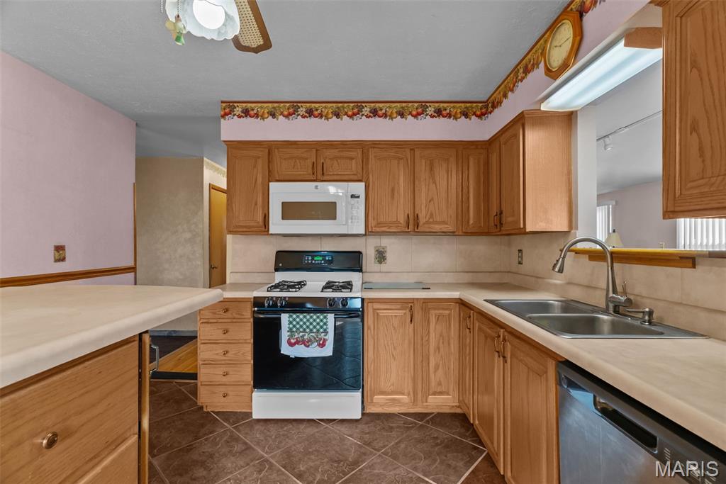 2108 Hillsboro Valley Park Road High Ridge, MO 63049 - Photo 31 of 53