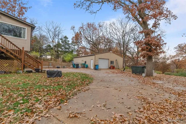 $329,900 | 2108 Hillsboro Valley Park Road, High Ridge, MO 63049