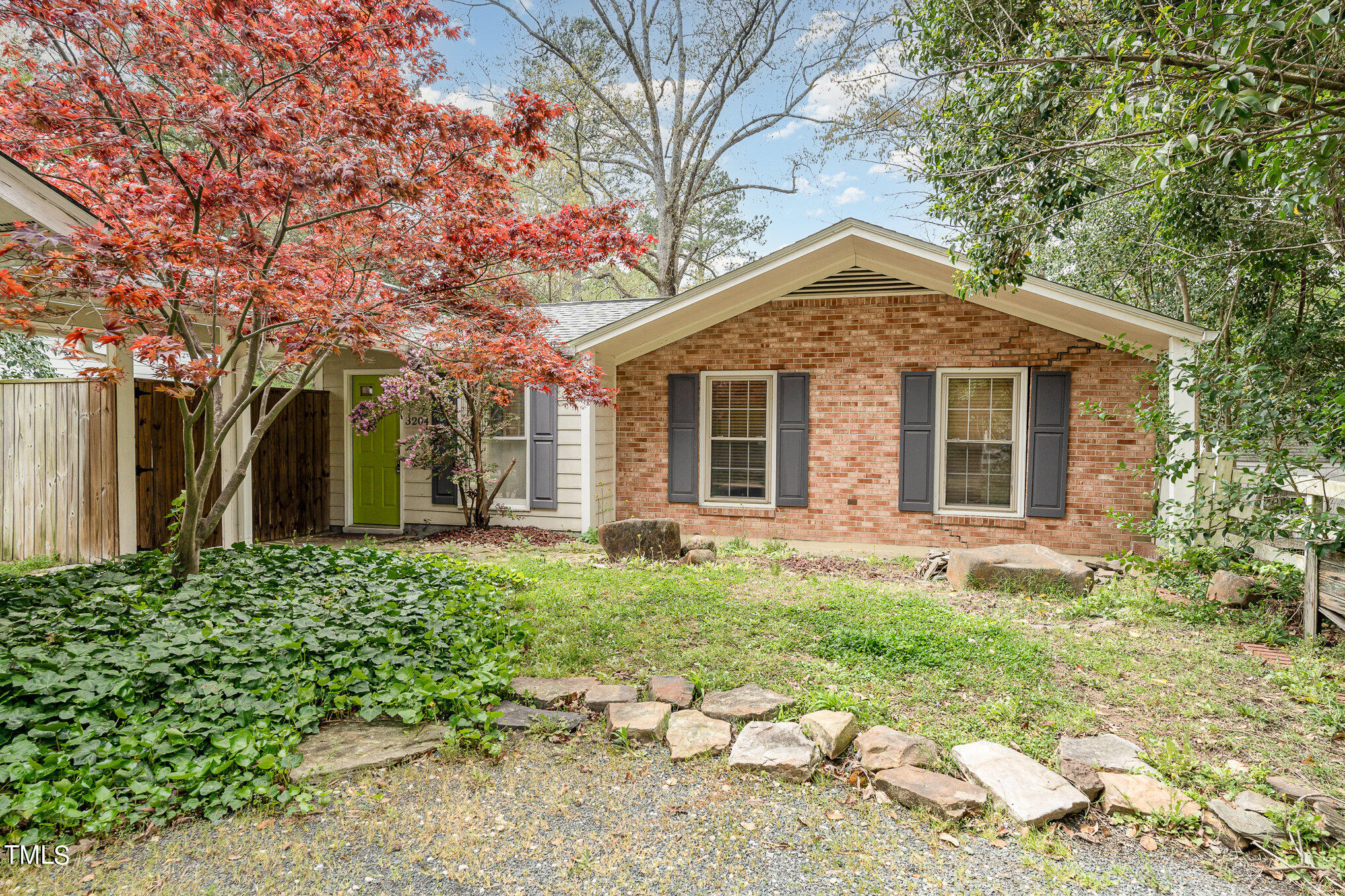 3204 Hope Valley Road Durham, NC 27707 - Photo 5 of 28 005_ndp314-edit