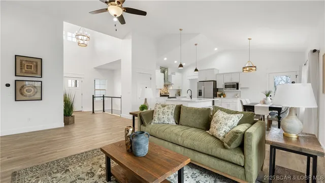 $599,000 | 3164 Cross Creek Drive, Camdenton, MO 65020