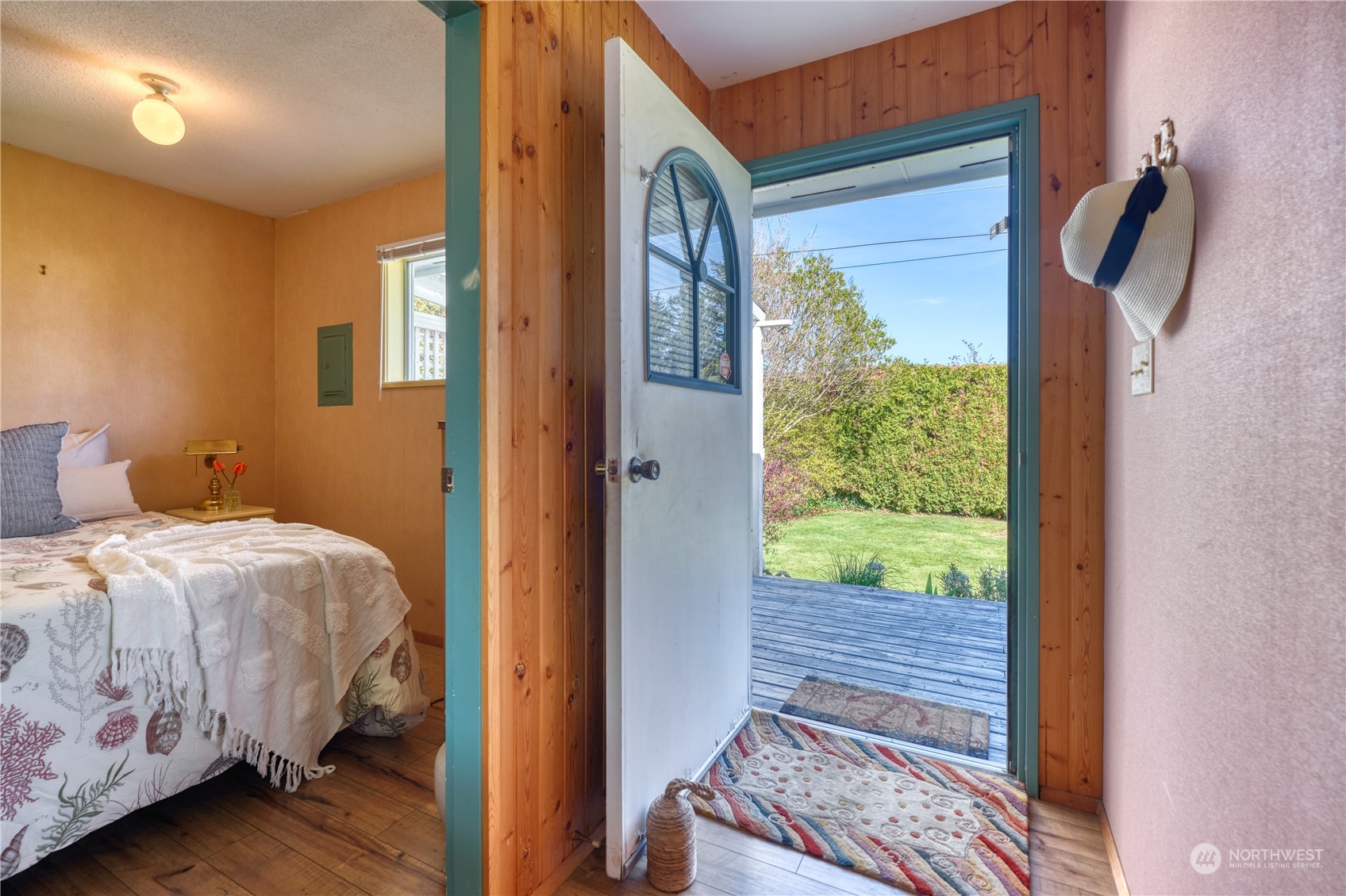 623 Deer Lane Point Roberts, WA 98281 - Photo 17 of 21 Gallery Image 17