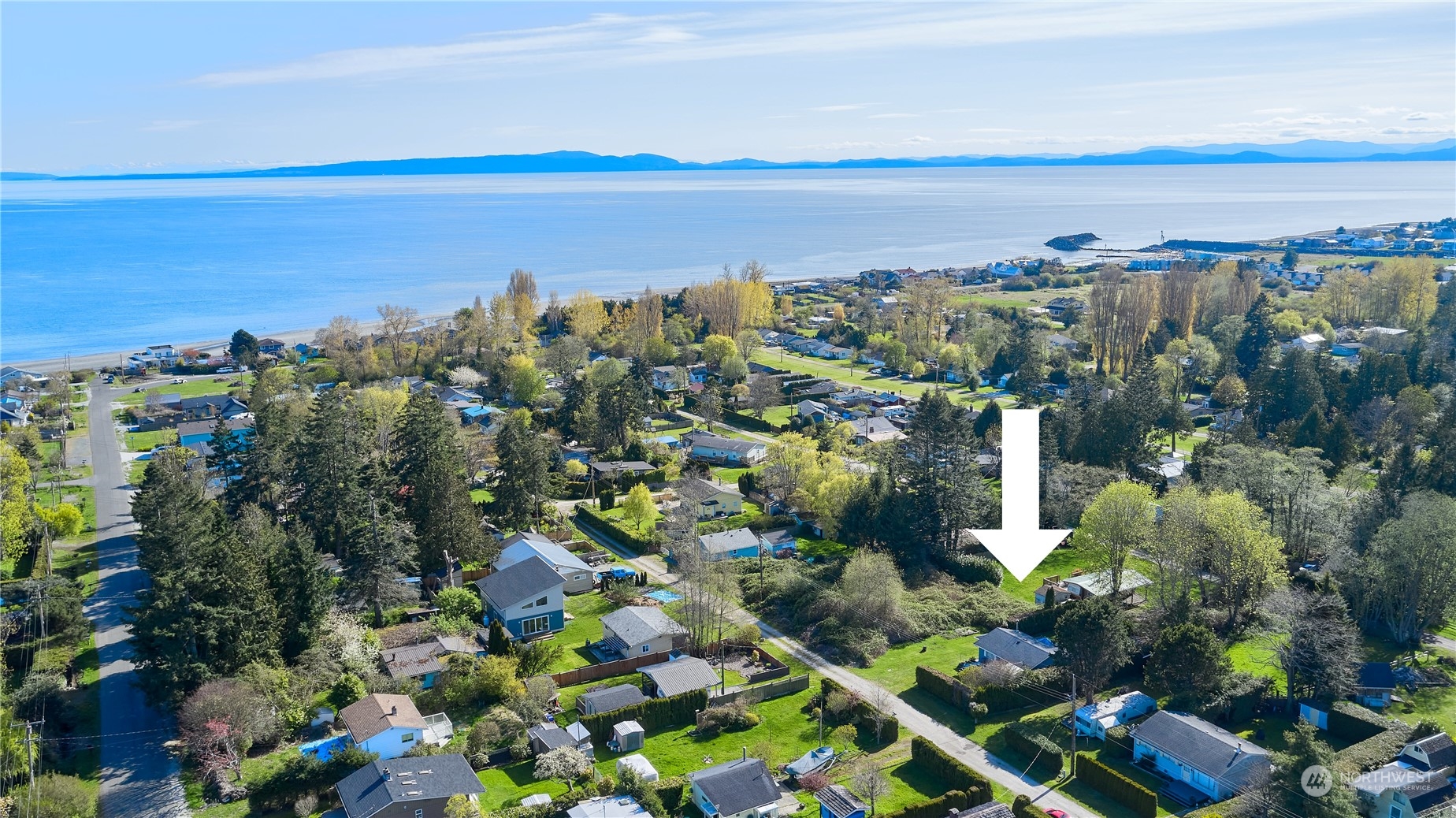 623 Deer Lane Point Roberts, WA 98281 - Photo 2 of 21 Gallery Image 2