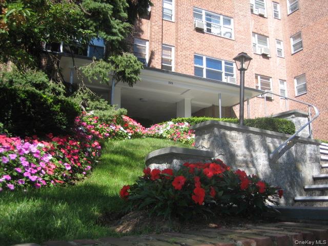 235 Garth Road, Unit D5E Scarsdale, NY 10583 - Photo 2 of 49 Garth Woods is a doorman building and all utilities (Electric, Gas, Heat, Hot Water) are included in the maintenance. There are new elevators, two large laundry rooms which operate on a debit card system, building storage, paid private storage, bike room, cart room and large community room.