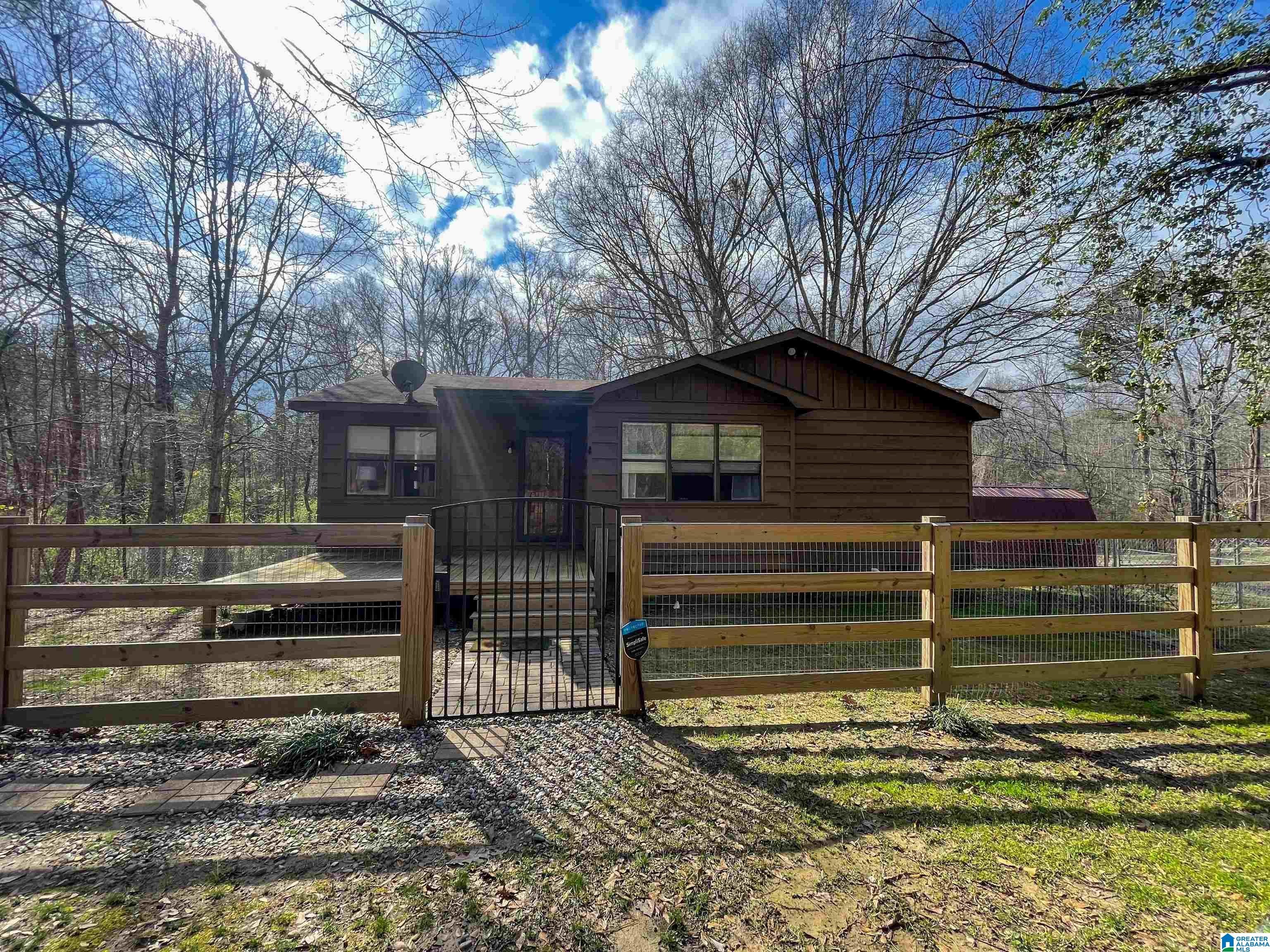 75 Heidi Lane Jasper, AL 35503 - Photo 1 of 12