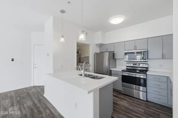 $199,000 | 5302 East Van Buren Street, Unit 2009, Phoenix, AZ 85008
