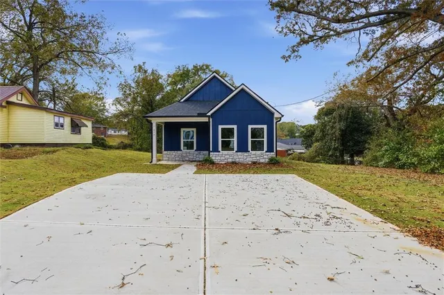 $250,000 | 654 Martin Luther King Jr Street, Carrollton, GA 30117