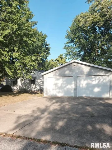 $149,900 | 239 West Fisk Street, Macomb, IL 61455