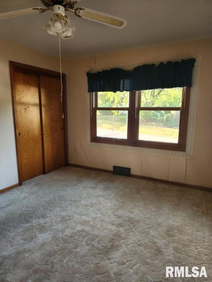 239 West Fisk Street Macomb, IL 61455 - Photo 10 of 22