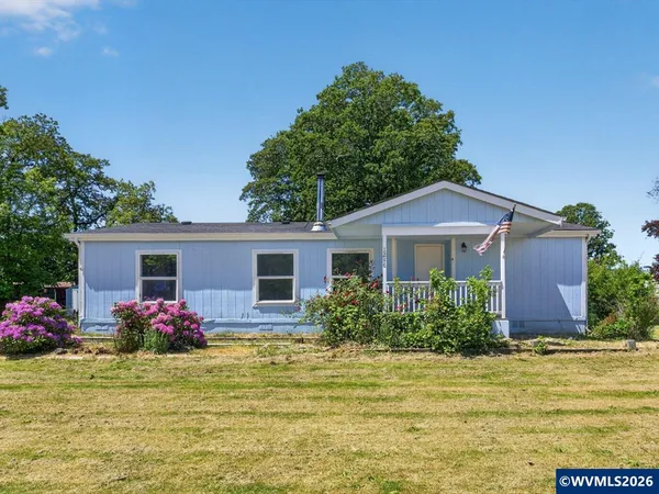 $470,000 | 1216 43rd Avenue, Sweet Home, OR 97386