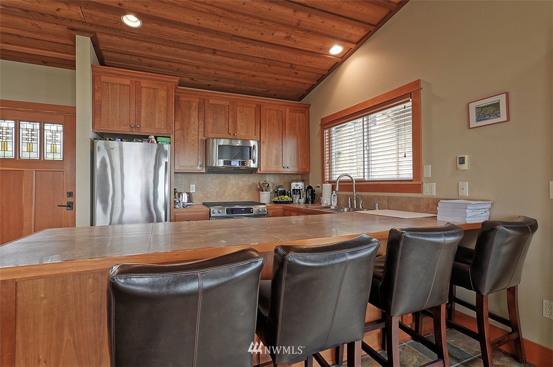 2227 North Nugent Road Lummi Island, WA 98262 - Photo 4 of 9