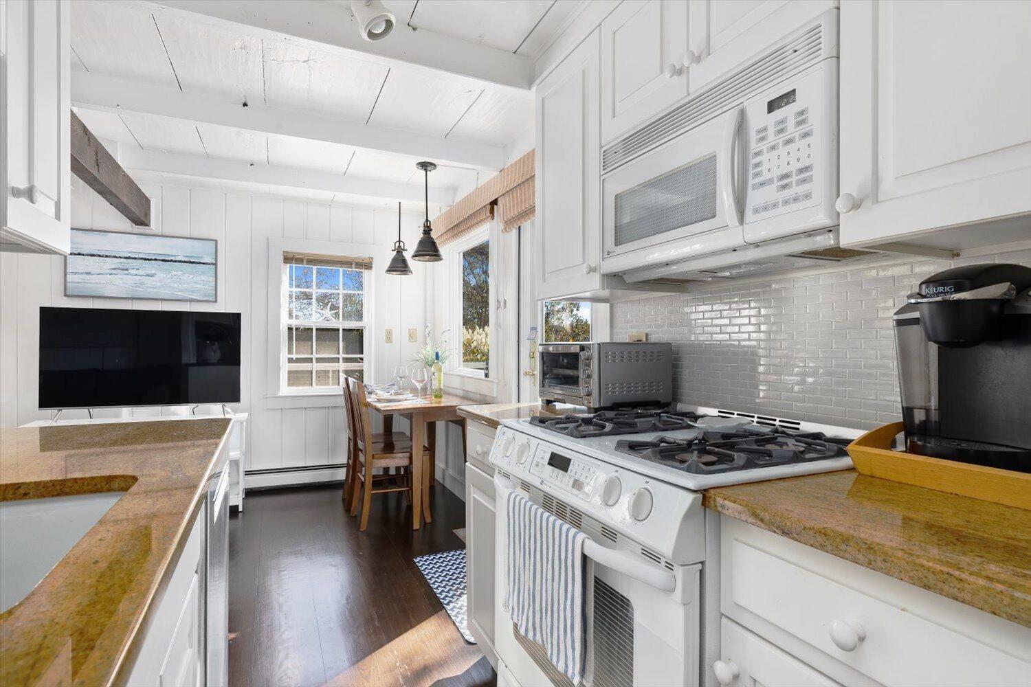 12 Squanto Drive Chatham, MA 02633 - Photo 11 of 41 kitchen