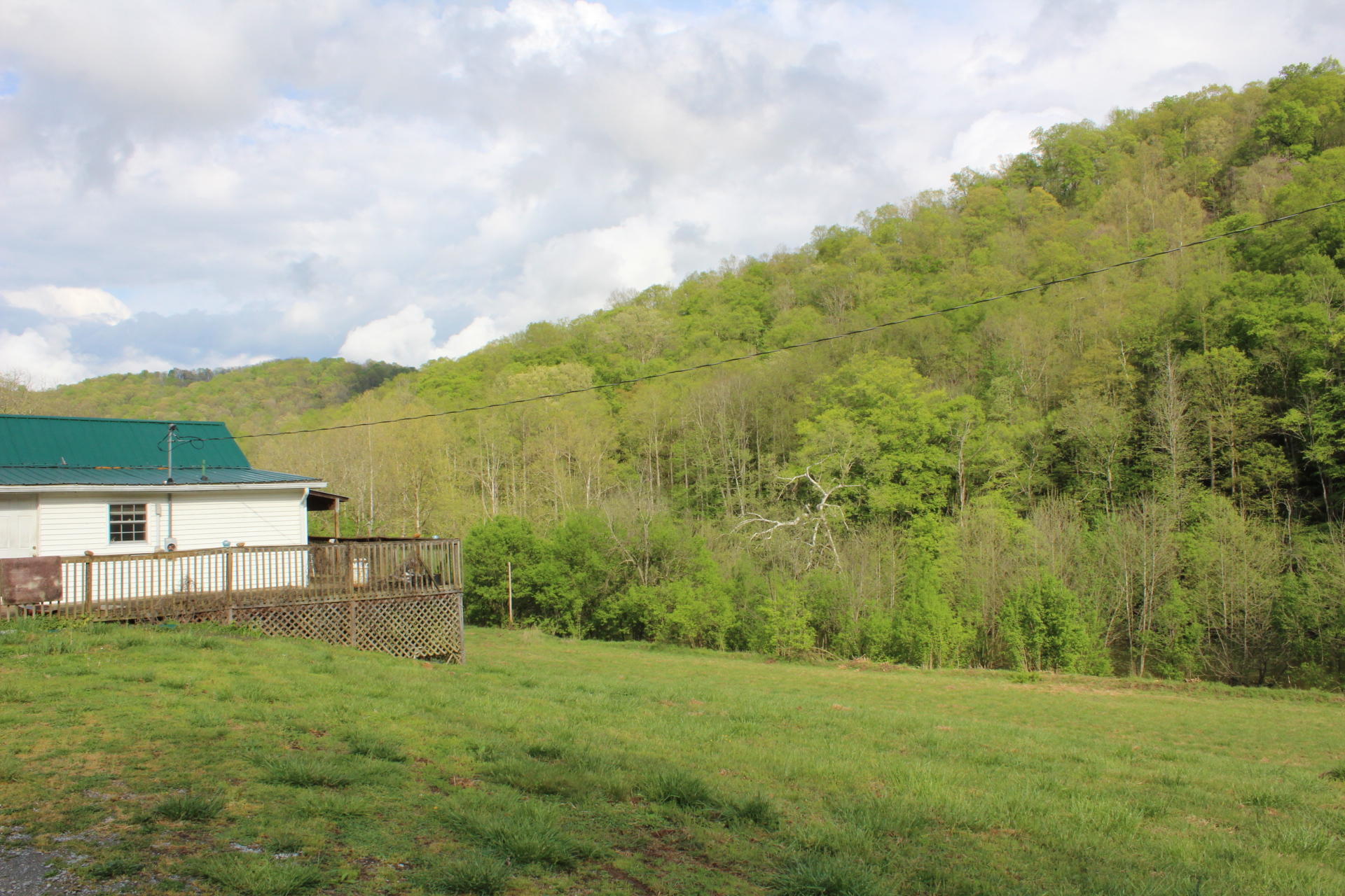 268 Gulley River Road Harrogate, TN 37752 - Photo 3 of 21 IMG_1033