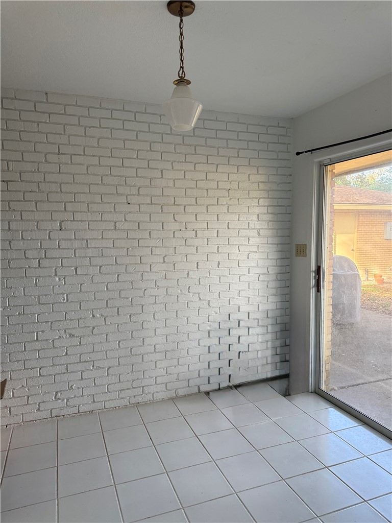 1118 Lincoln Street Alice, TX 78332 - Photo 9 of 11