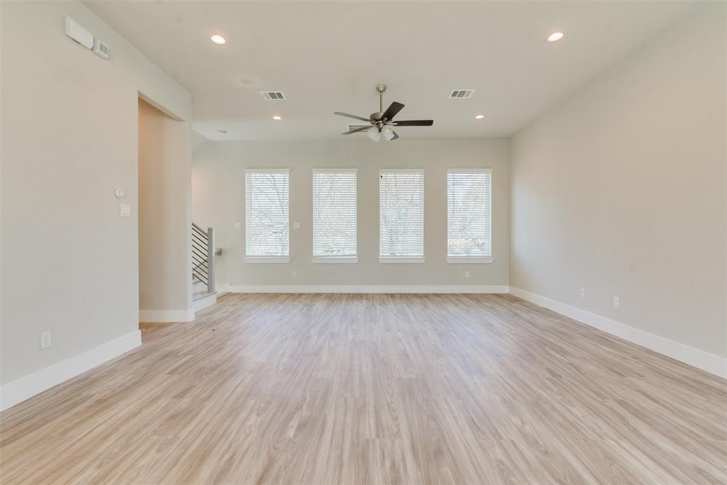 1741 Cove Crescent Houston, TX 77055 - Photo 17 of 42