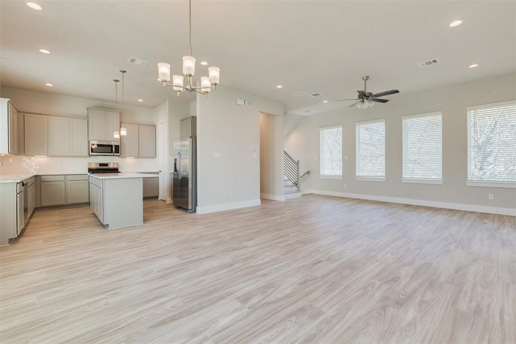 1741 Cove Crescent Houston, TX 77055 - Photo 18 of 42