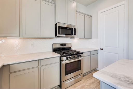 1741 Cove Crescent Houston, TX 77055 - Photo 20 of 42