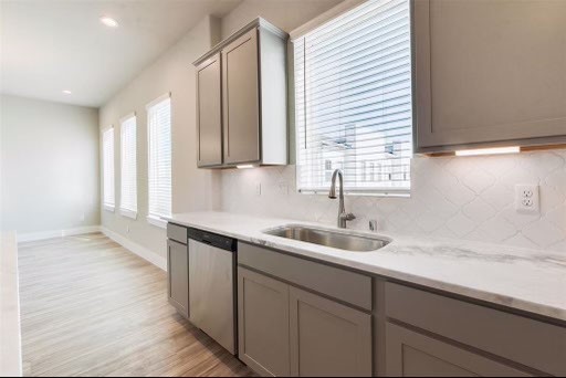 1741 Cove Crescent Houston, TX 77055 - Photo 21 of 42