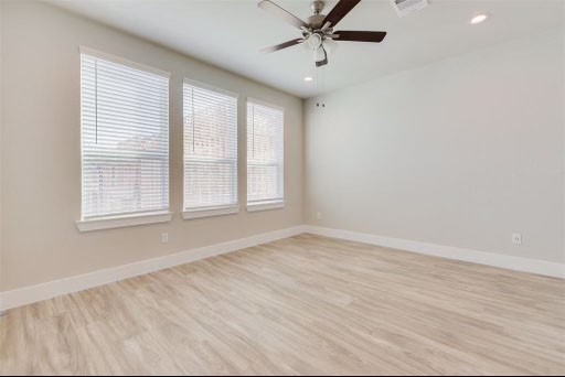 1741 Cove Crescent Houston, TX 77055 - Photo 31 of 42
