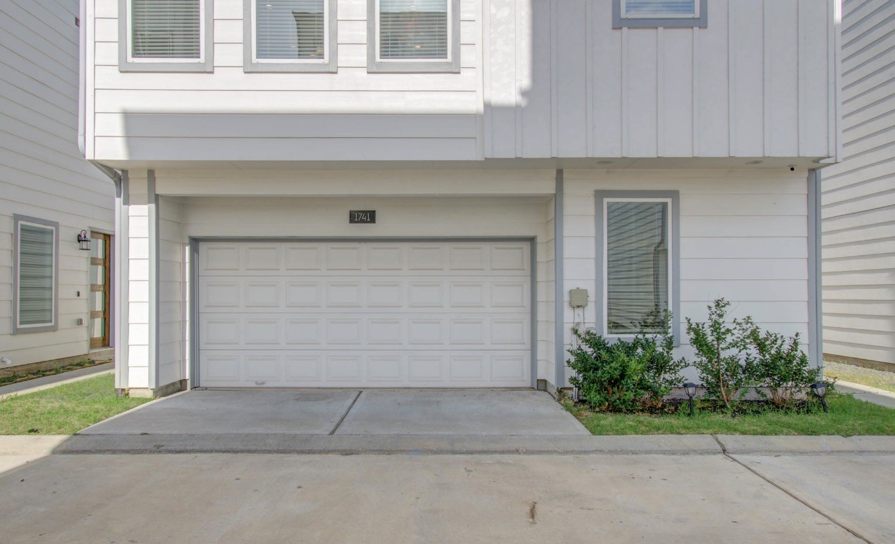 1741 Cove Crescent Houston, TX 77055 - Photo 39 of 42