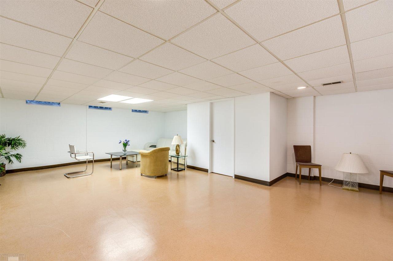 735 Lake Shore Road Grosse Pointe Shores, MI 48236 - Photo 52 of 98