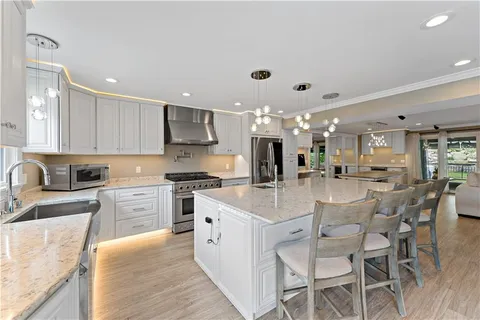 $425,000 | 329 Nature Trail Lane, Murrysville, PA 15668