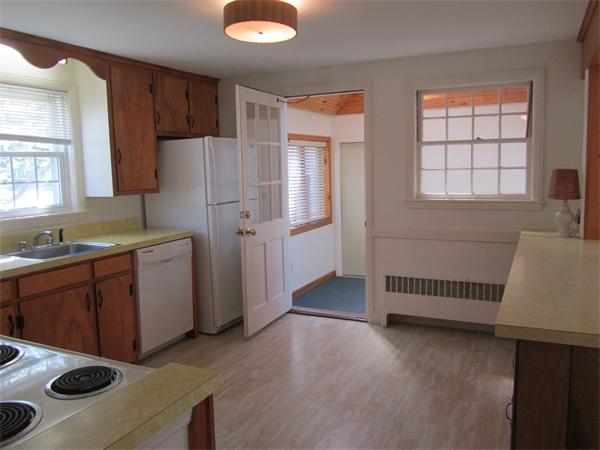 78 Pincushion Road Framingham, MA 01702 - Photo 8 of 23 Gallery Image 8