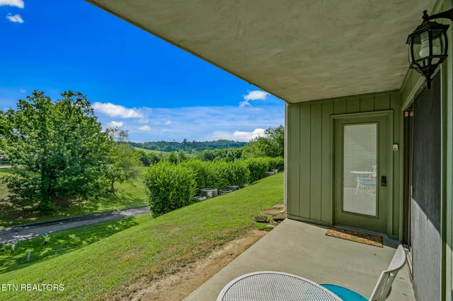 $374,909 | 526 Briarcliff Way, Unit 102, Pigeon Forge, TN 37863